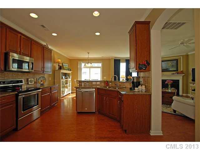 11121 Sandstone Road, Unit 11121 Charlotte, NC 28277 - Photo 8 of 14 Gallery Image 8