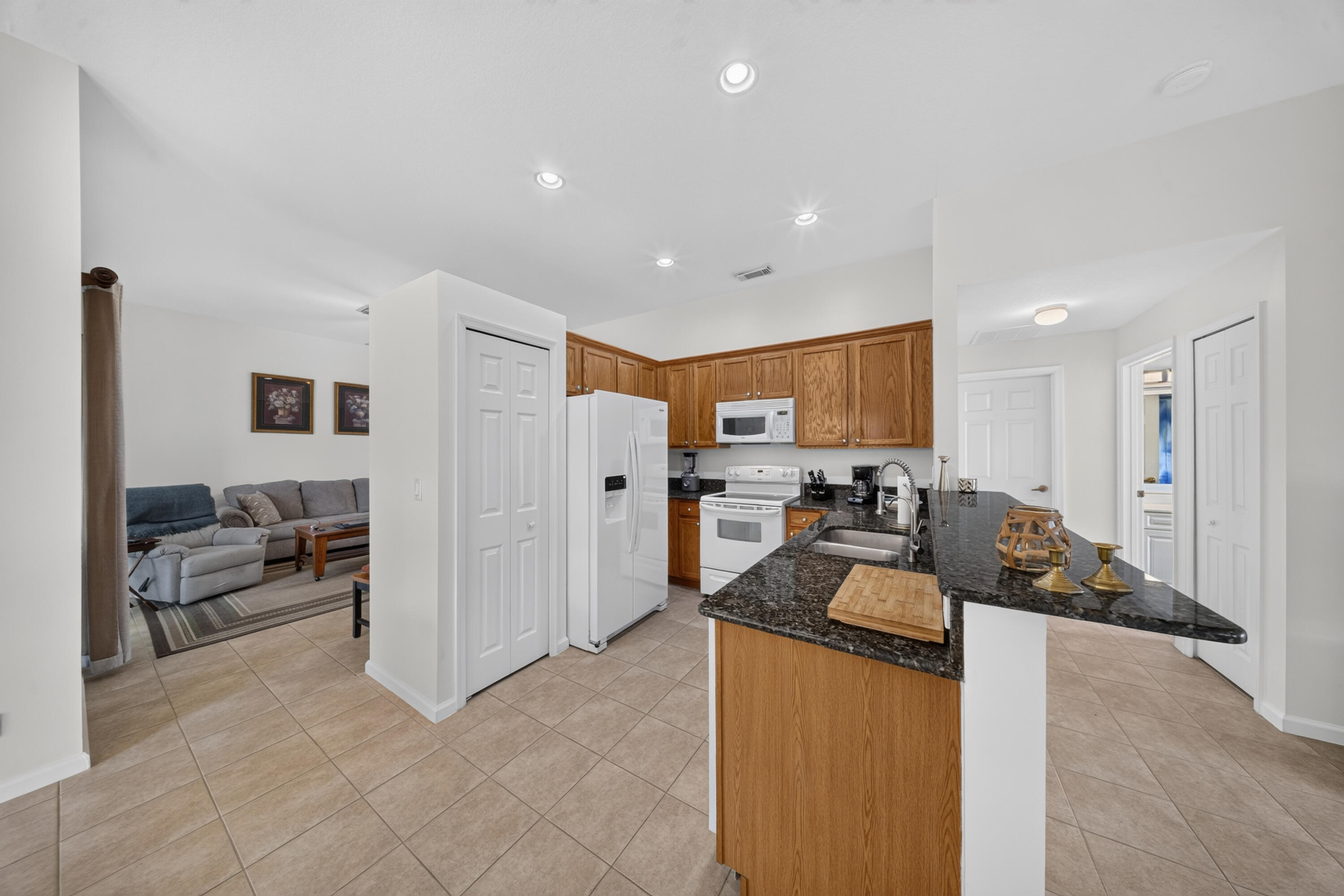 2325 Southwest Salmon Road Port St. Lucie, FL 34953 - Photo 10 of 35 DSC05965