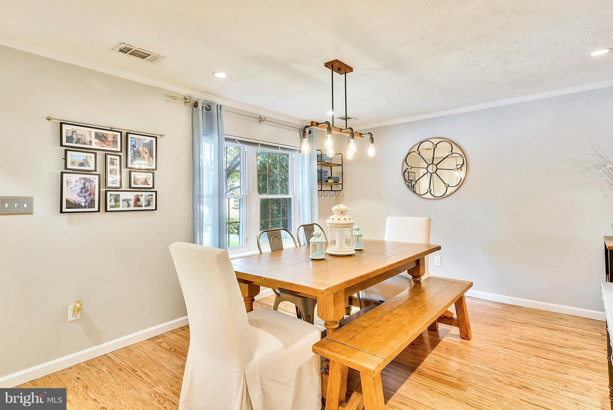1601 Barnstead Drive Reston, VA 20194 - Photo 4 of 30 Dining Room