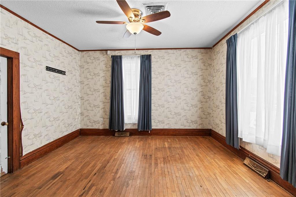 413 South Orchard Street Clinton, MO 64735 - Photo 12 of 70