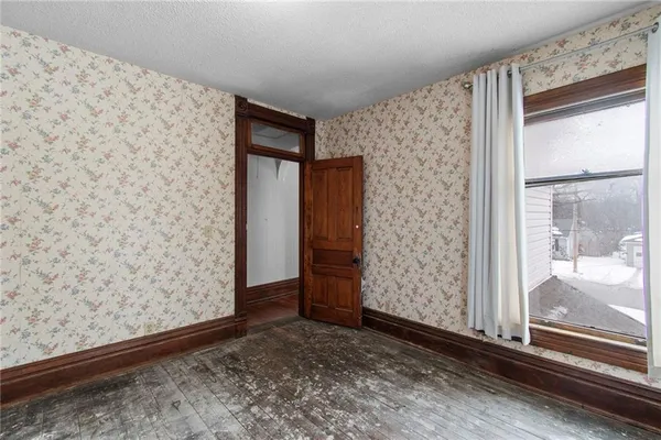 $149,900 | 413 South Orchard Street, Clinton, MO 64735