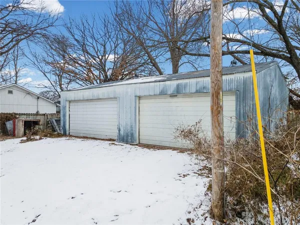 $149,900 | 413 South Orchard Street, Clinton, MO 64735