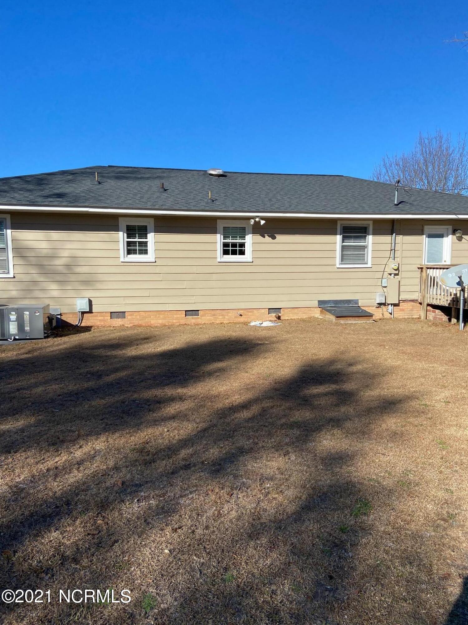 608 Richmond Road Rockingham, NC 28379 - Photo 16 of 19 Back