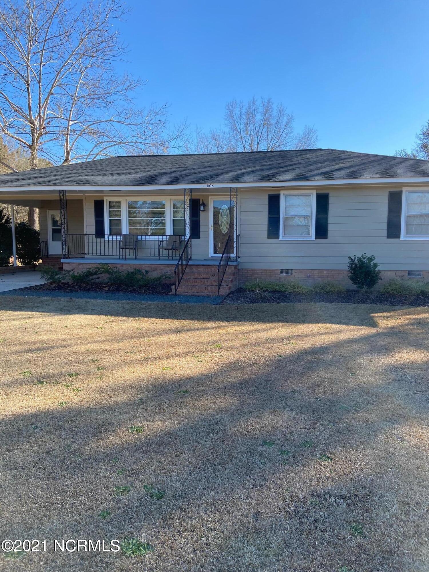608 Richmond Road Rockingham, NC 28379 - Photo 2 of 19 Front 2