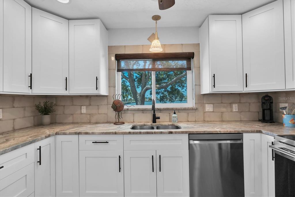 16102 4th Street East Redington Beach, FL 33708 - Photo 13 of 60