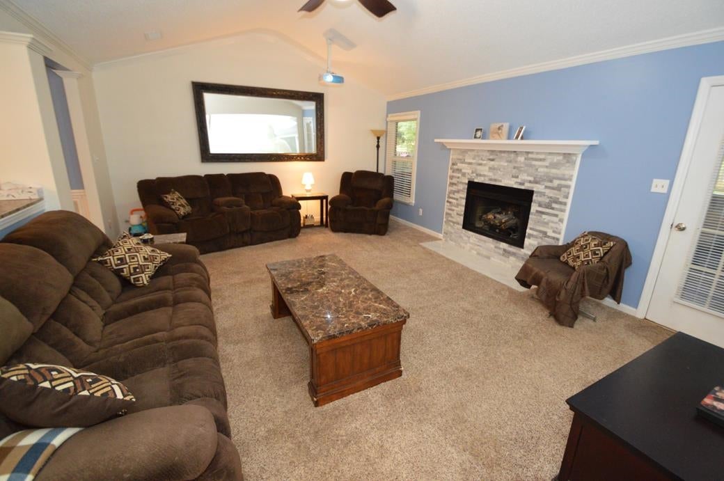 110 Hampton Way Perry, GA 31069 - Photo 5 of 73 Gallery Image 5