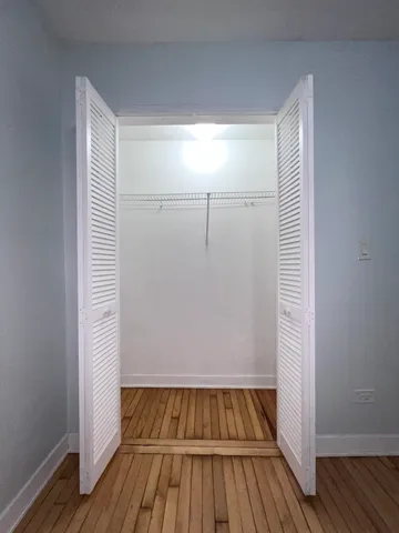 $1,250 | 1119 West 72nd Street, Unit 2R, Chicago, IL 60621