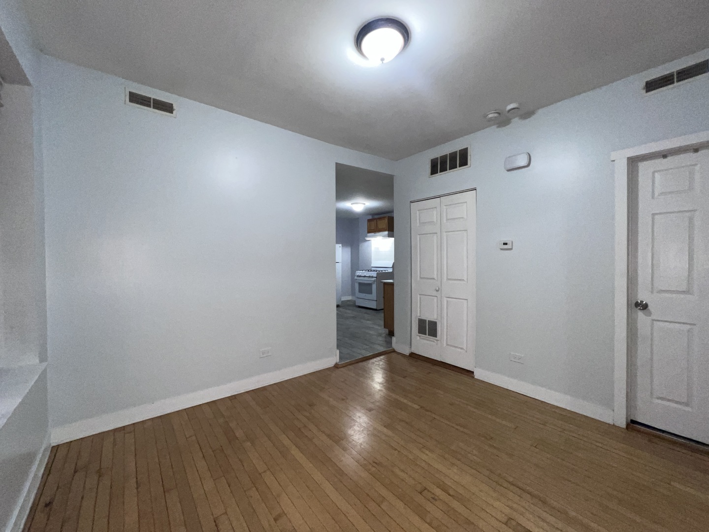 1119 West 72nd Street, Unit 2R Chicago, IL 60621 - Photo 8 of 31