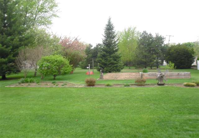 11225 Erdmann Road Sterling Heights, MI 48314 - Photo 19 of 21 31035300-18.JPG