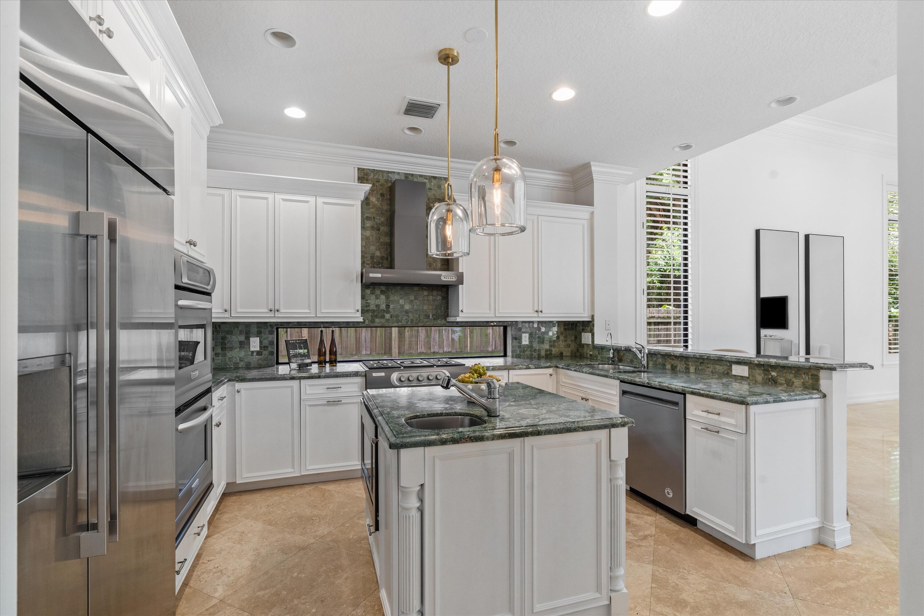717 Northwest 4th Street Boca Raton, FL 33486 - Photo 10 of 31 06-717 NW 4th Street Boca Raton, FL-113