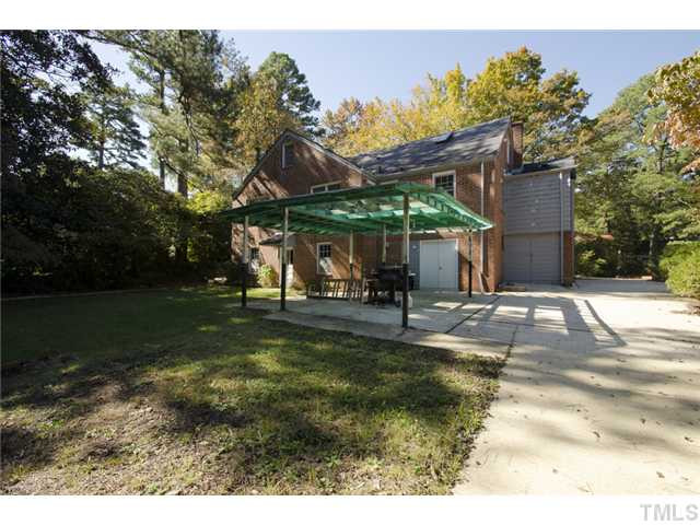 1324 Canterbury Road Raleigh, NC 27608 - Photo 3 of 16 Photo 3