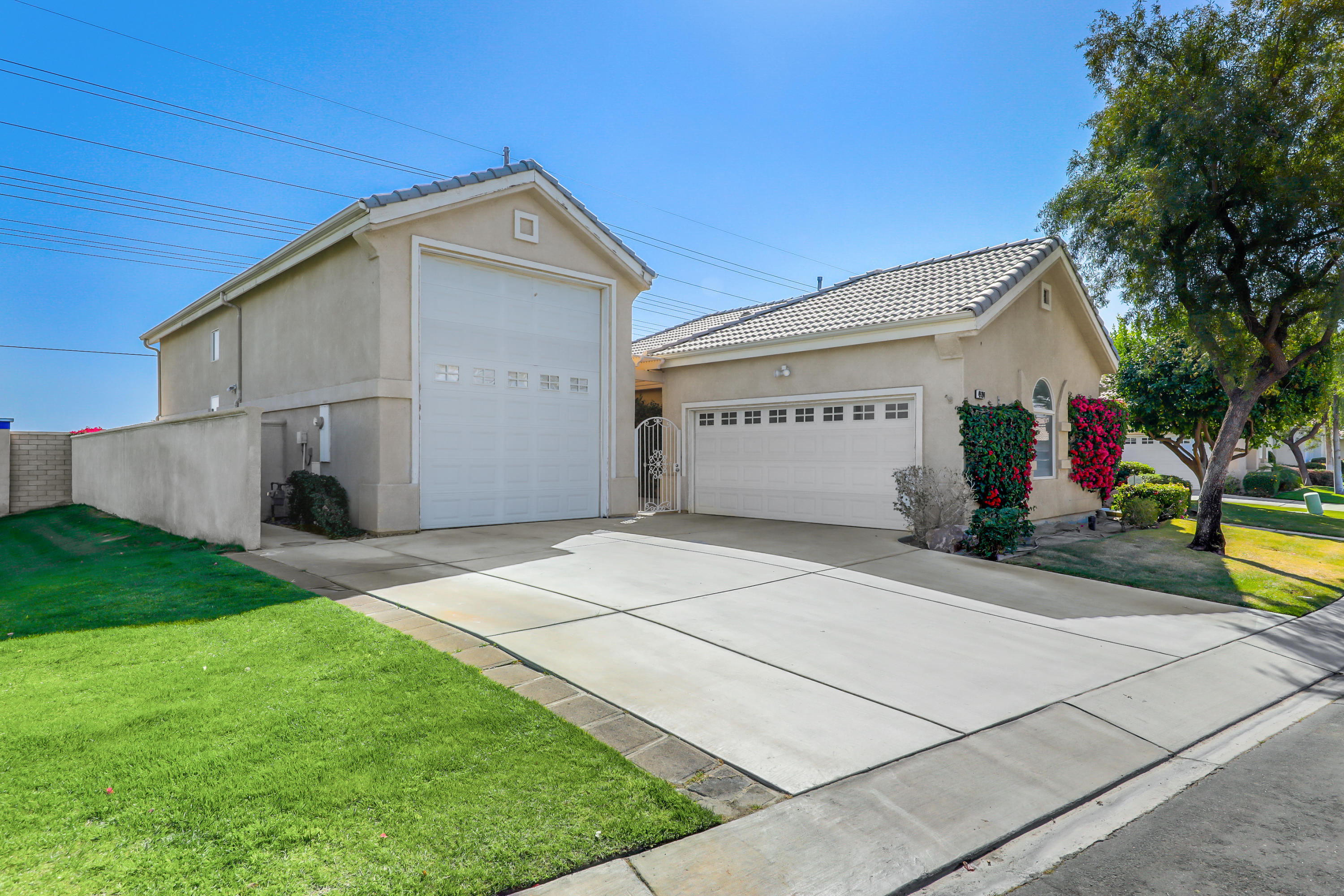 49394 Lewis Road Indio, CA 92201 - Photo 3 of 29 Garages