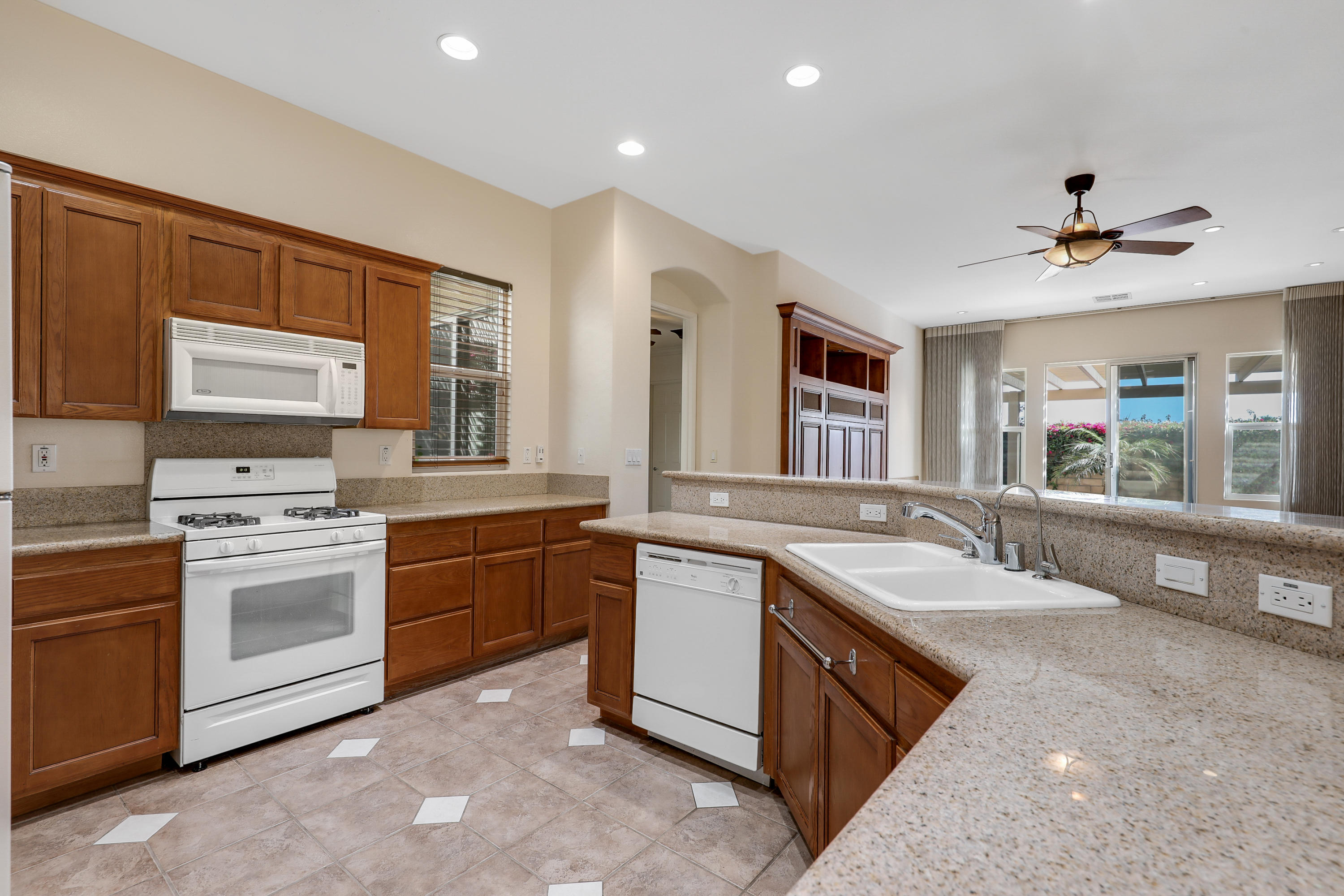 49394 Lewis Road Indio, CA 92201 - Photo 9 of 29 Kitchen #2