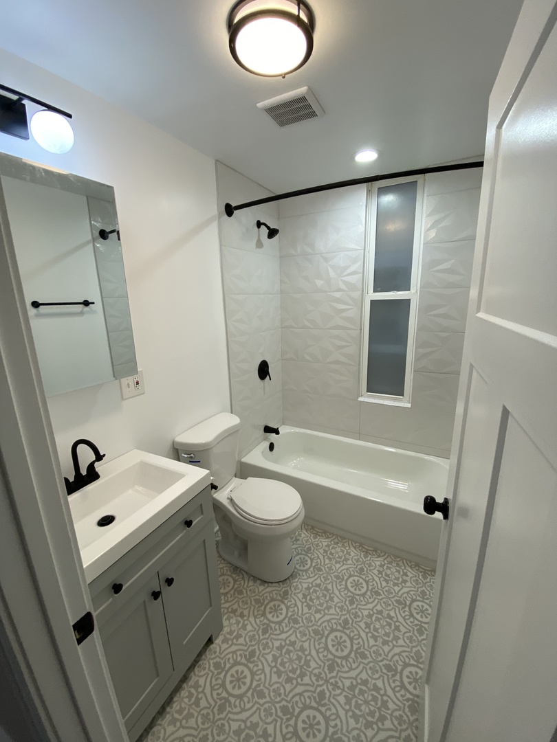 2015 North Bingham Street Chicago, IL 60647 - Photo 15 of 22