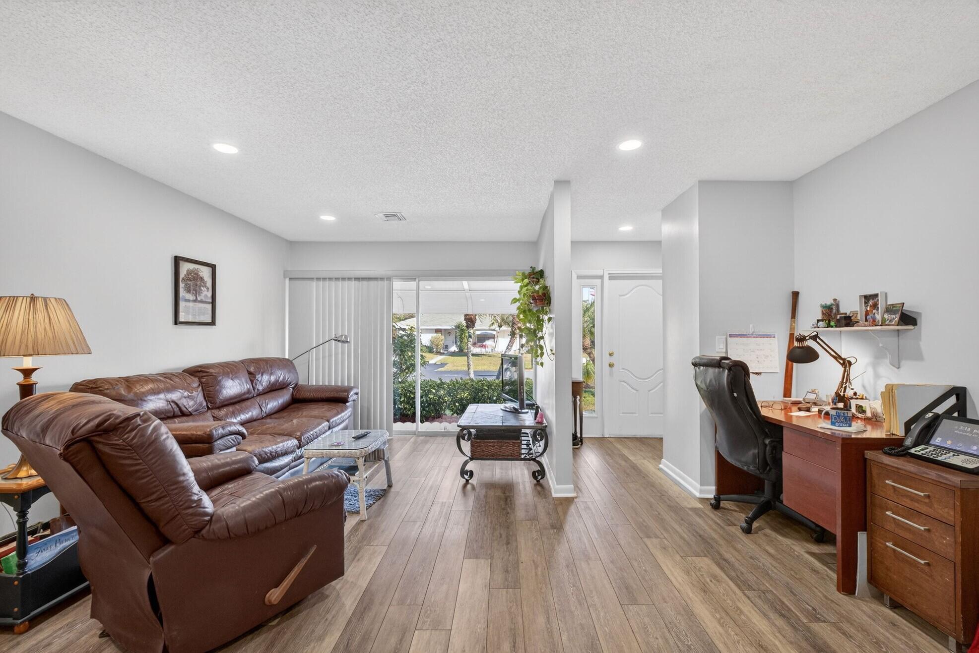 319 Colony Lane, Unit C Fort Pierce, FL 34982 - Photo 5 of 28 LivingRoom-2