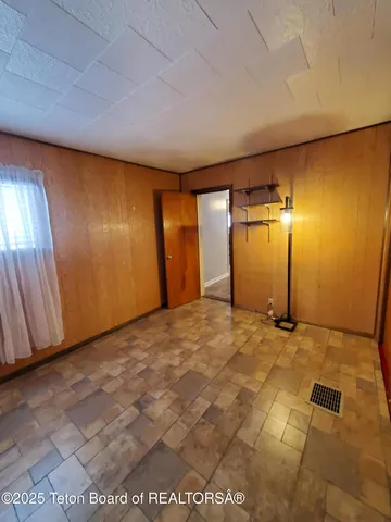 $183,000 | 263 South Oak Street, La Barge, WY 83123