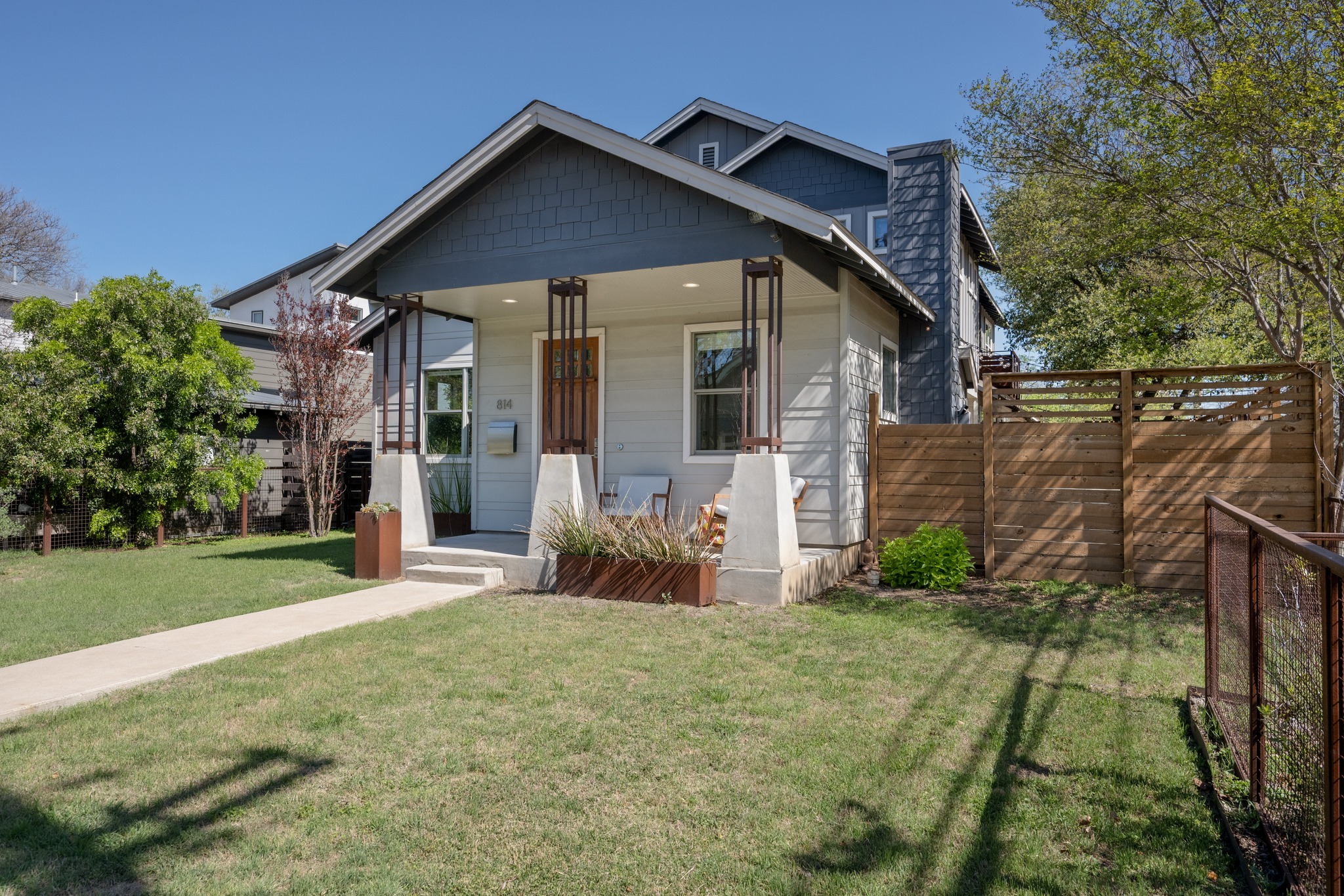 814 East 46th Street Austin, TX 78751 - Photo 7 of 37