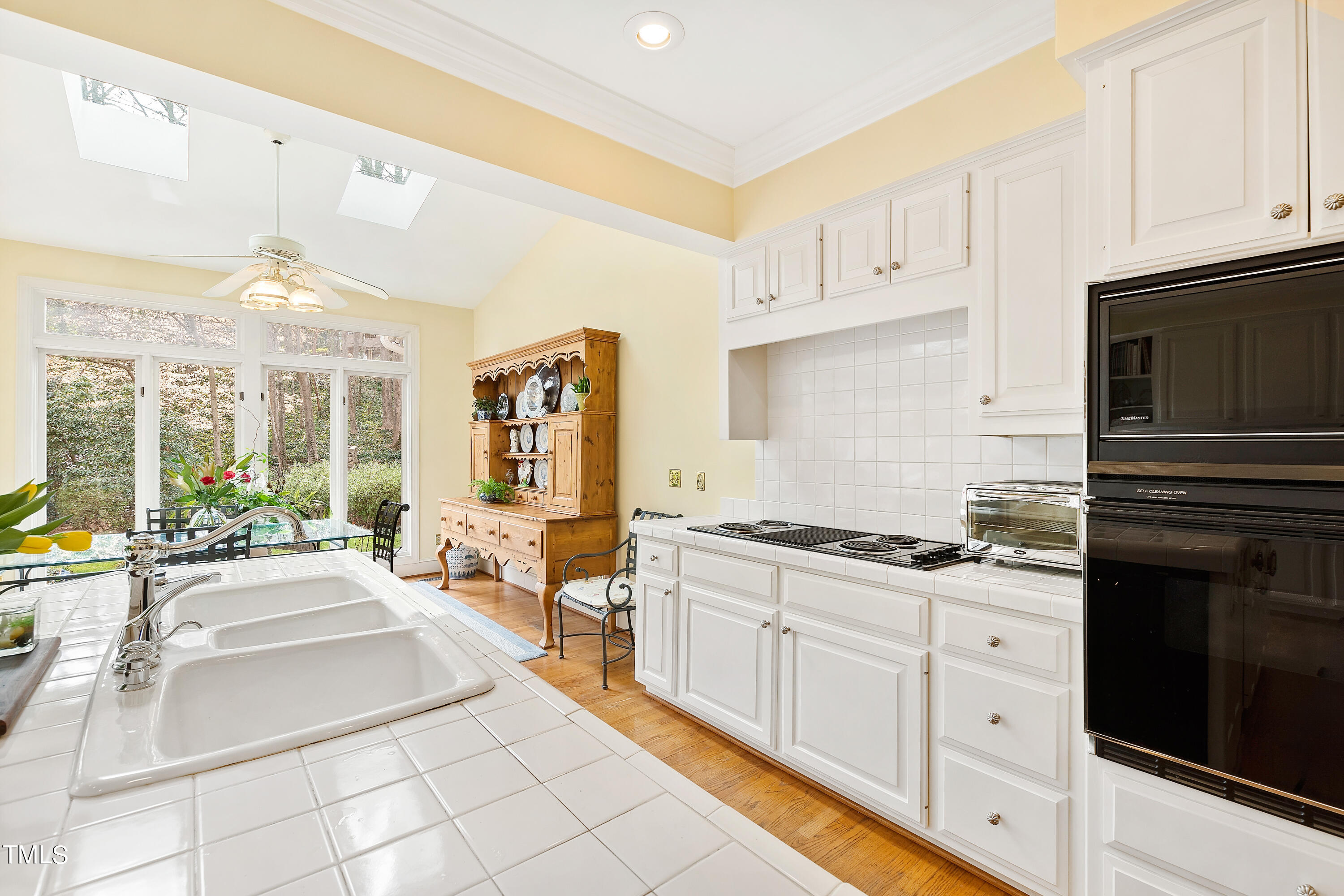 2917 Lake Boone Place Raleigh, NC 27608 - Photo 13 of 50 11 Kitchen 2