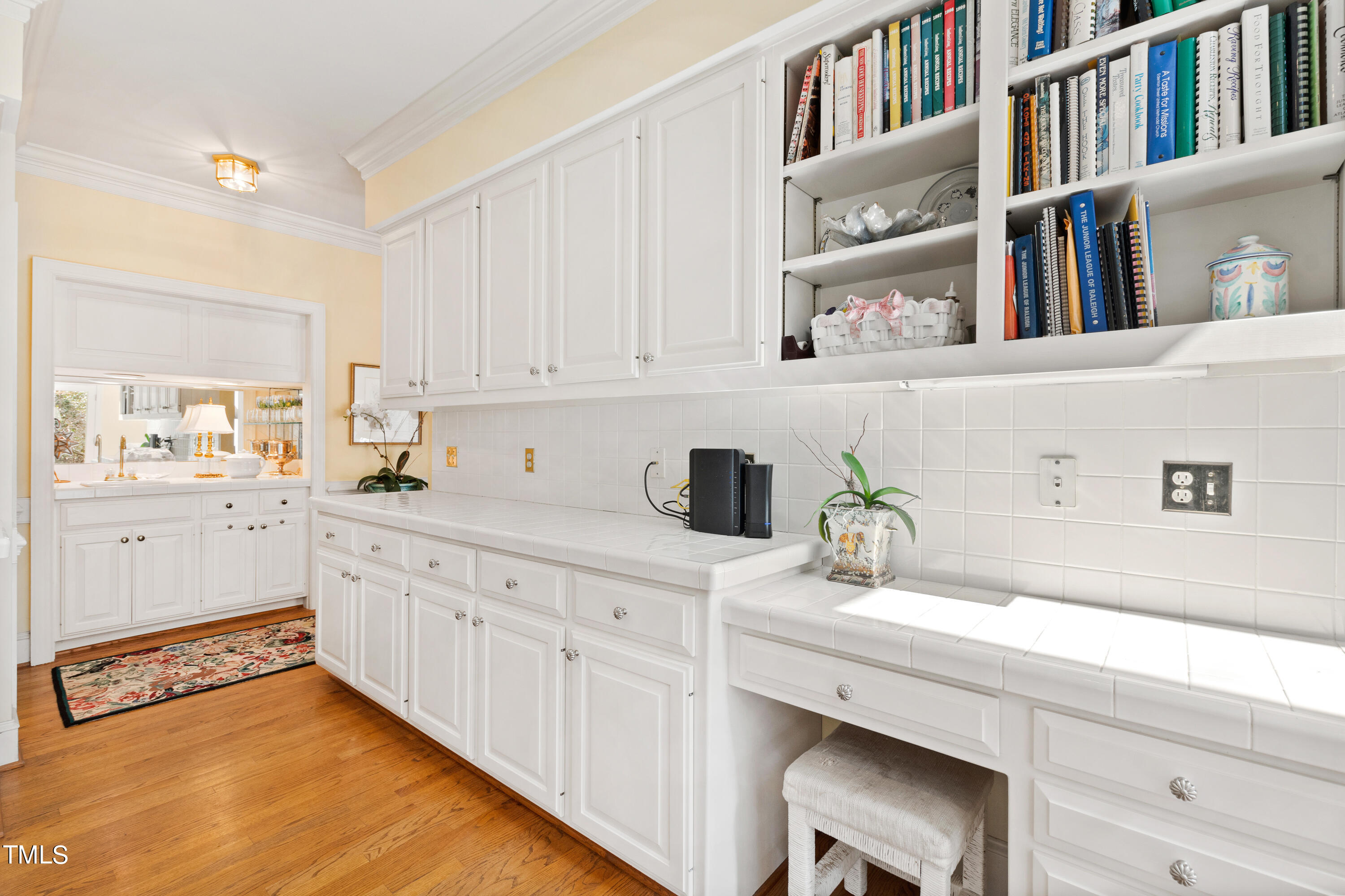 2917 Lake Boone Place Raleigh, NC 27608 - Photo 14 of 50 12 Kitchen 10