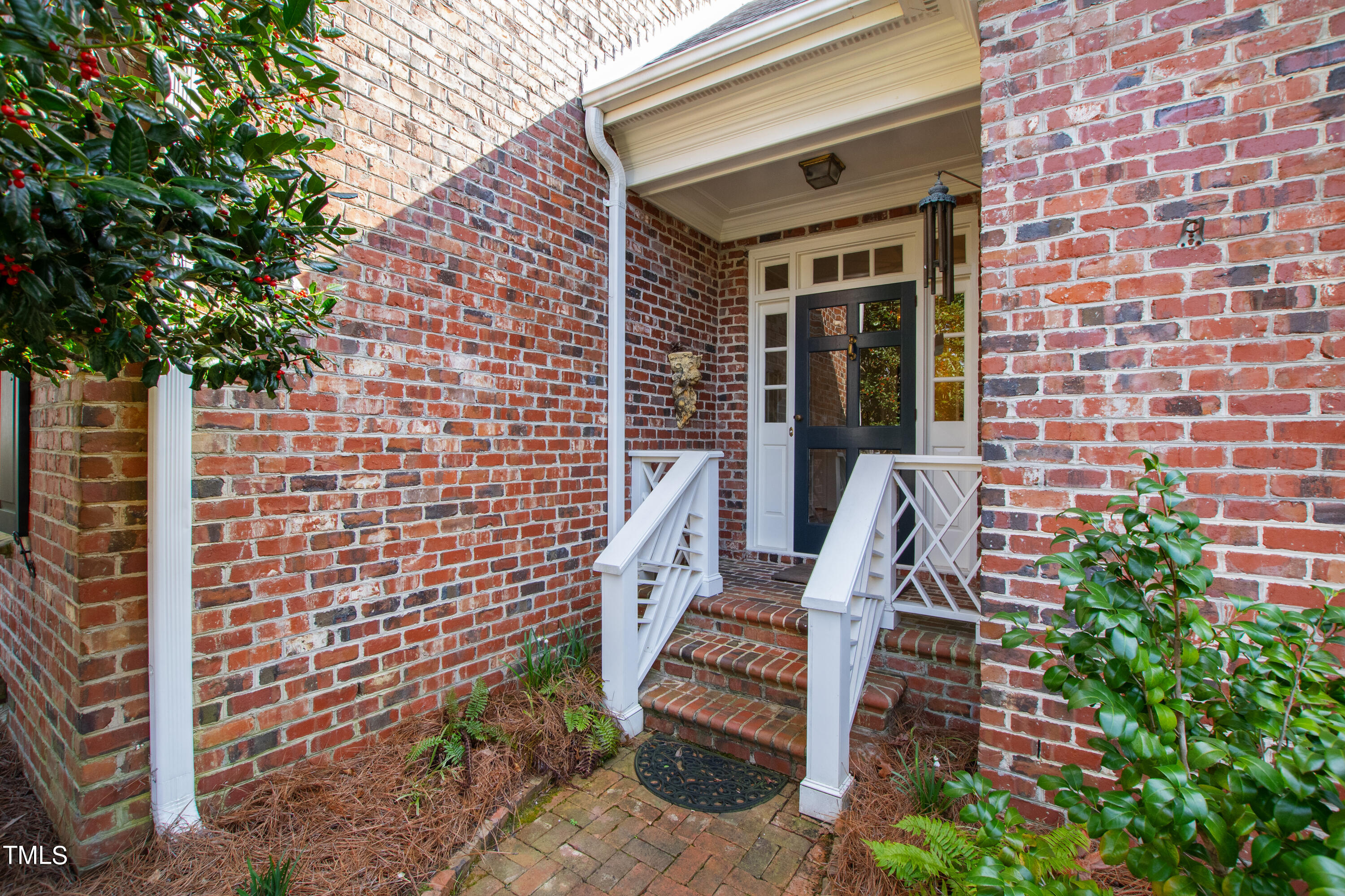 2917 Lake Boone Place Raleigh, NC 27608 - Photo 26 of 50 20 Front