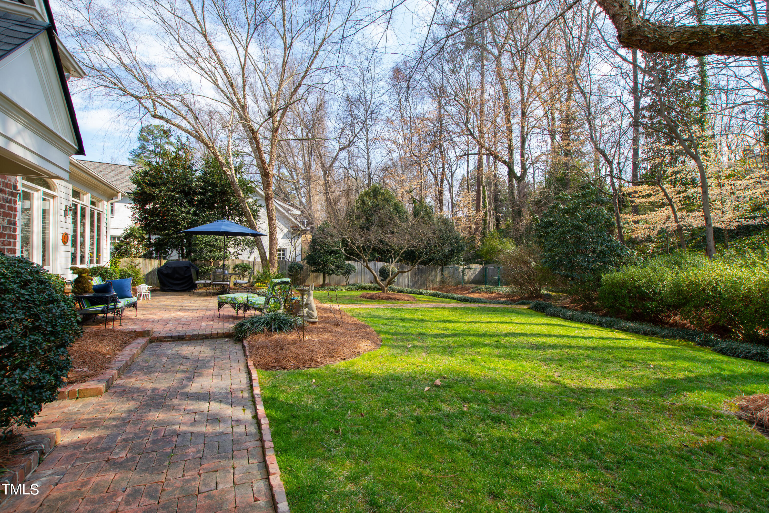 2917 Lake Boone Place Raleigh, NC 27608 - Photo 47 of 50 37 BAck 6