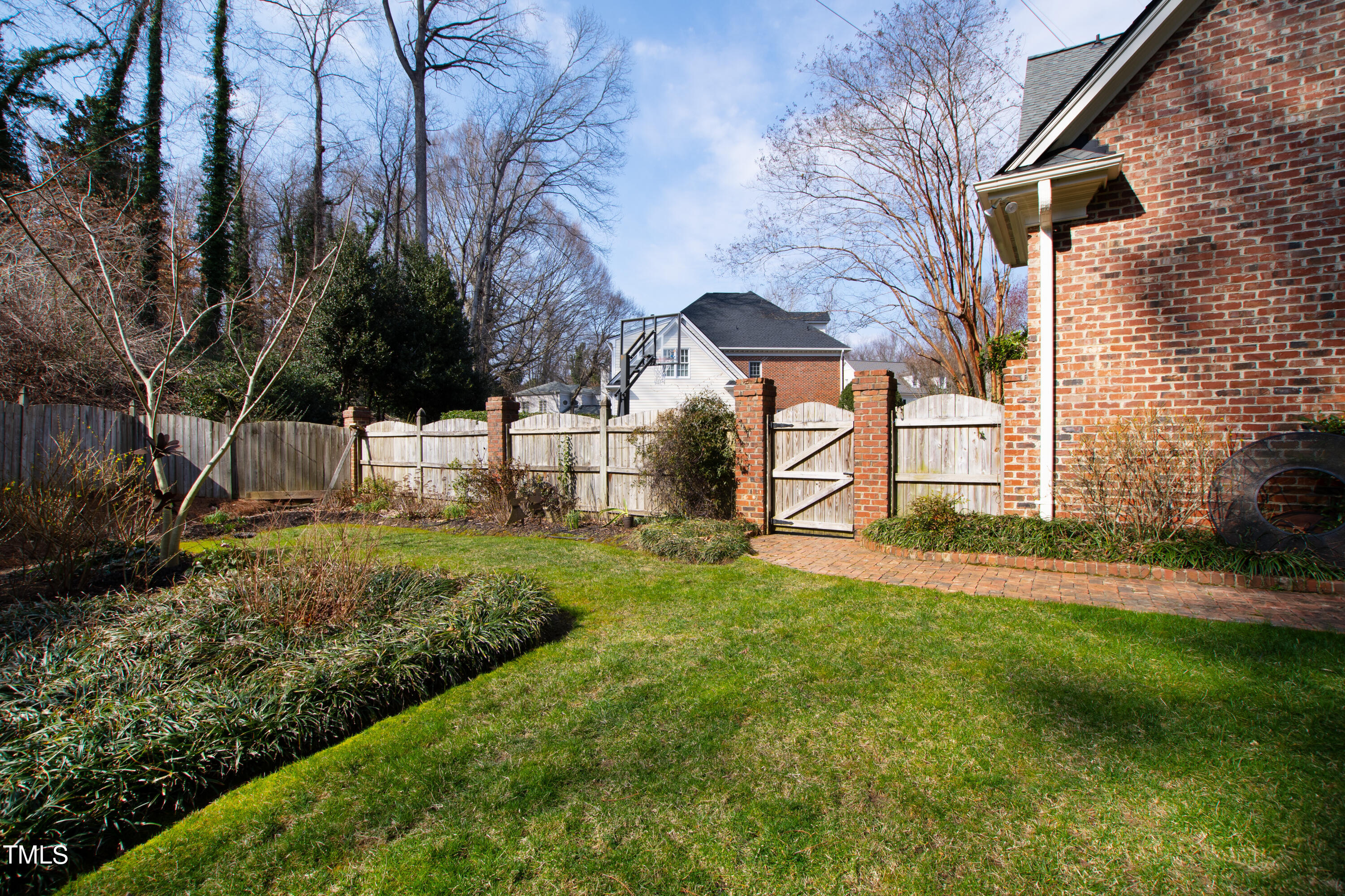 2917 Lake Boone Place Raleigh, NC 27608 - Photo 48 of 50 39 BAck 7