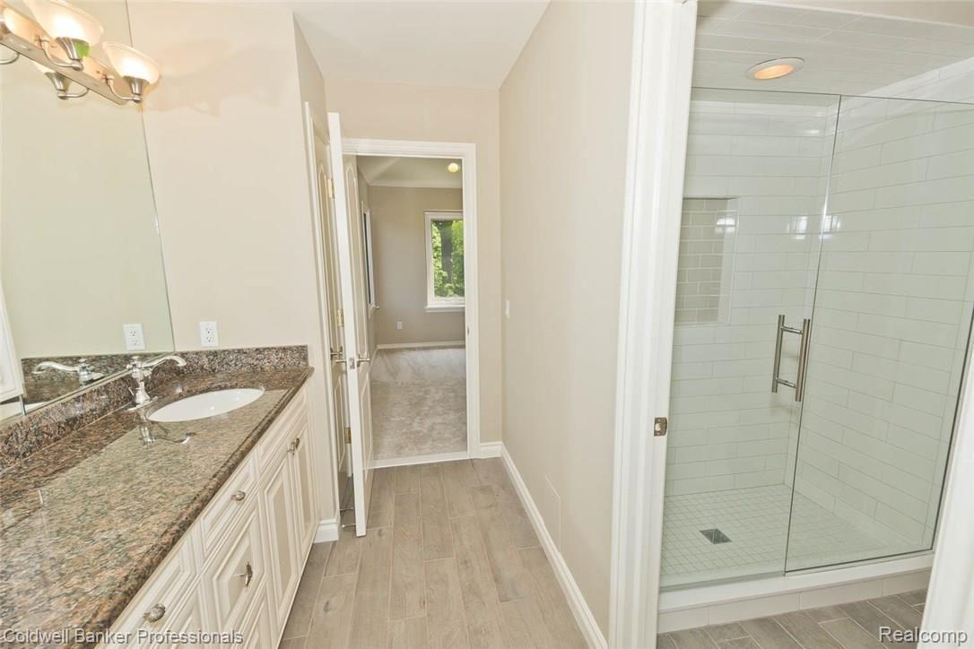 5329 Keswick Court Rochester, MI 48306 - Photo 33 of 64 592A8371.jpg