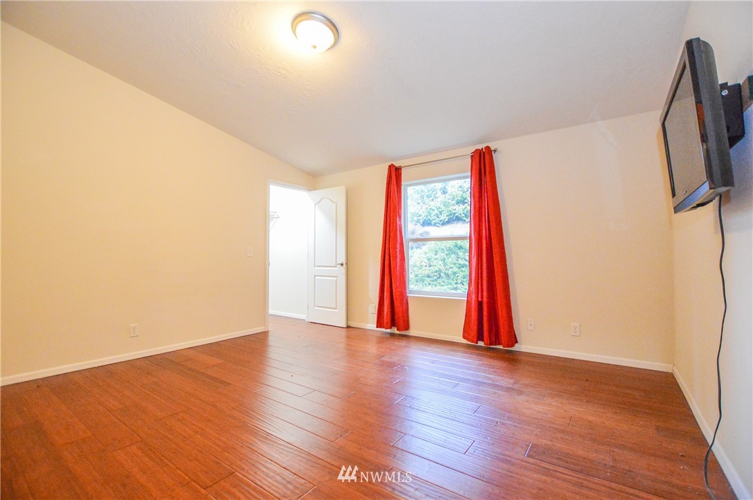 399 Mountain View Road Kalama, WA 98625 - Photo 13 of 21 Gallery Image 13