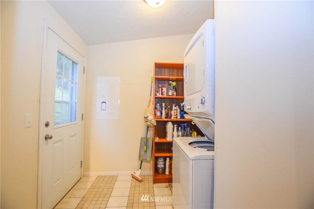 399 Mountain View Road Kalama, WA 98625 - Photo 14 of 21 Gallery Image 14