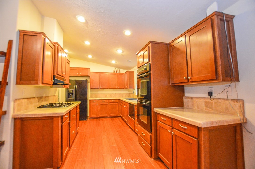399 Mountain View Road Kalama, WA 98625 - Photo 6 of 21 Gallery Image 6