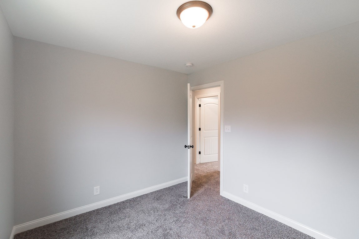 1673 Rains Road Clarksville, TN 37042 - Photo 11 of 35 Gallery Image 11