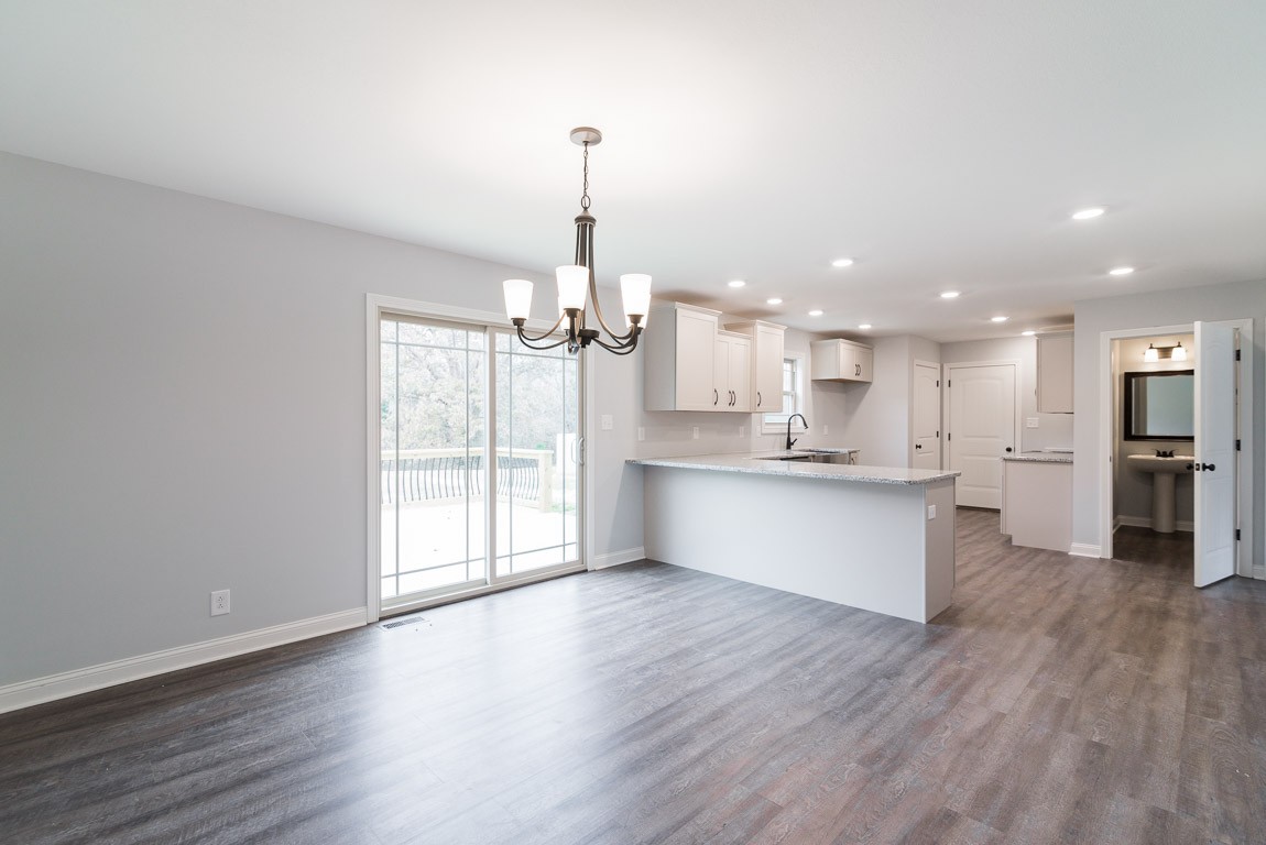 1673 Rains Road Clarksville, TN 37042 - Photo 25 of 35 Gallery Image 25