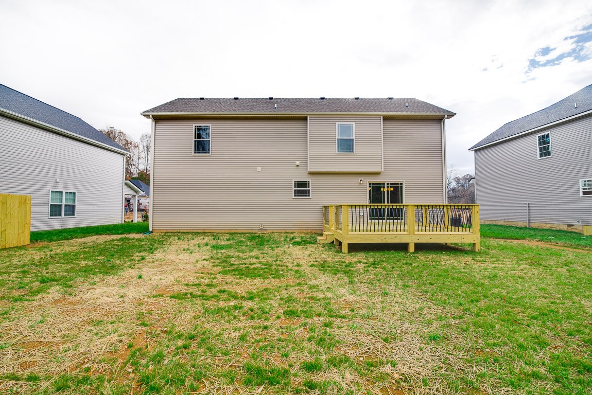 1673 Rains Road Clarksville, TN 37042 - Photo 34 of 35 Gallery Image 34
