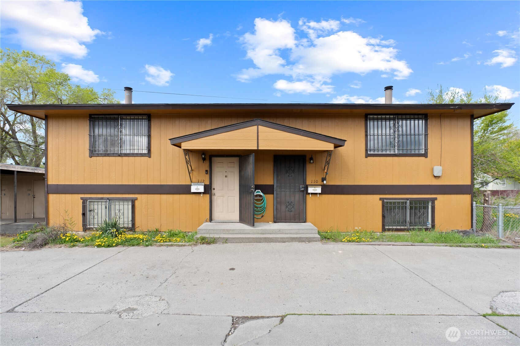 110 East Longfellow Avenue Spokane, WA 99207 - Photo 1 of 21