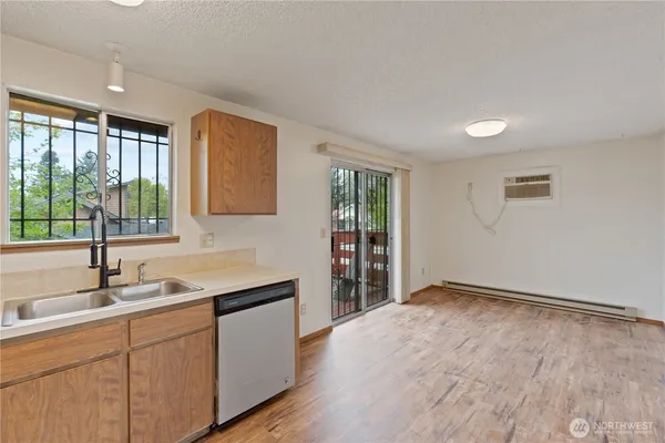$399,950 | 110 East Longfellow Avenue, Spokane, WA 99207