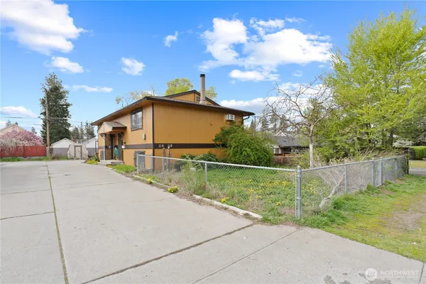 $399,950 | 110 East Longfellow Avenue, Spokane, WA 99207