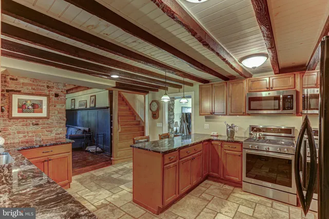 $1,050,000 | 1427 Flint Hill Road, Landenberg, PA 19350