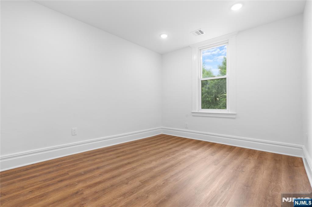 38 Prospect Street Bloomfield, NJ 07003 - Photo 15 of 23