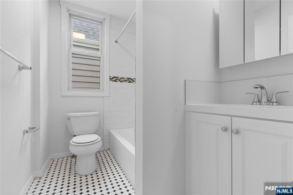 38 Prospect Street Bloomfield, NJ 07003 - Photo 17 of 23
