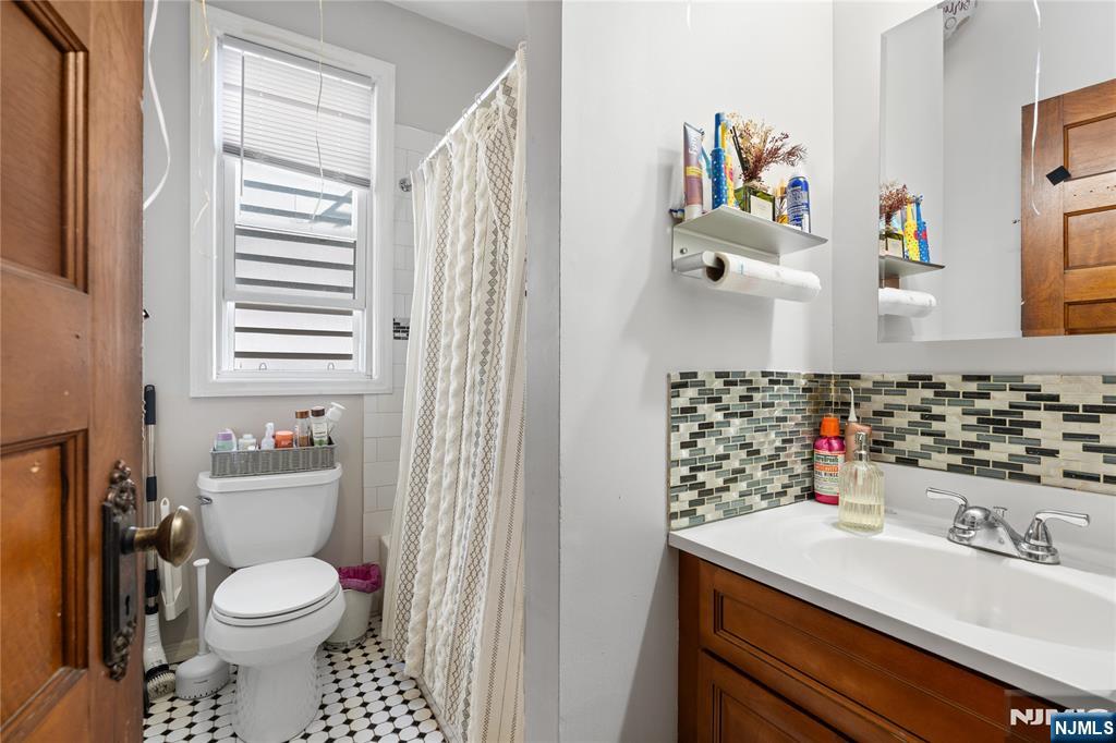 38 Prospect Street Bloomfield, NJ 07003 - Photo 5 of 23