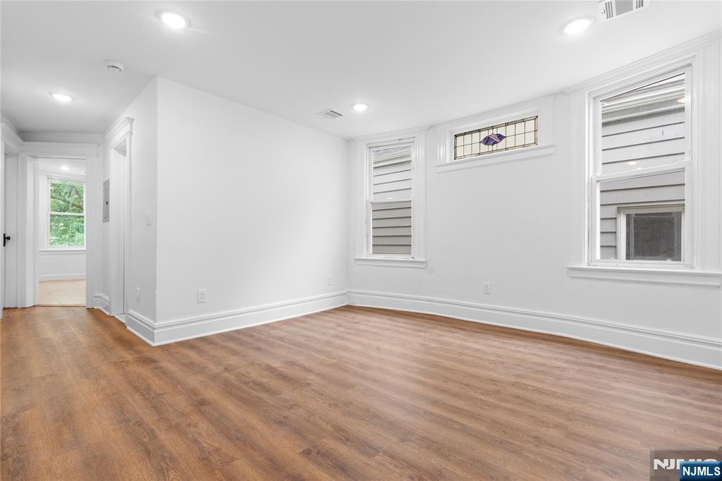 38 Prospect Street Bloomfield, NJ 07003 - Photo 10 of 23