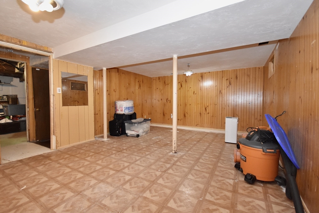 9 Barker Road East Wareham, MA 02538 - Photo 12 of 18
