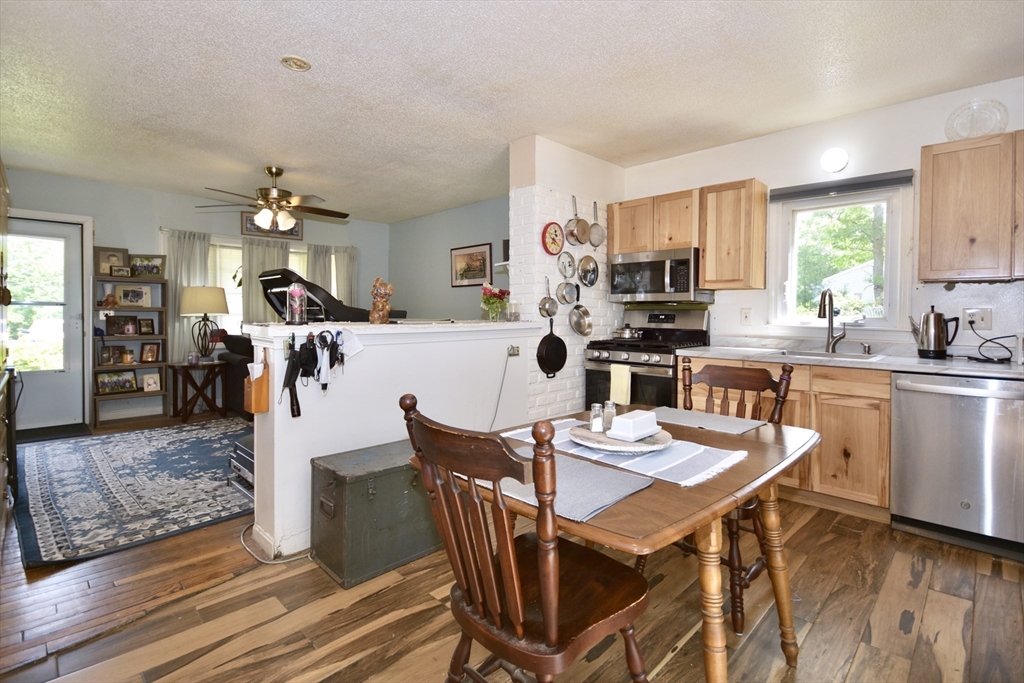 9 Barker Road East Wareham, MA 02538 - Photo 8 of 18