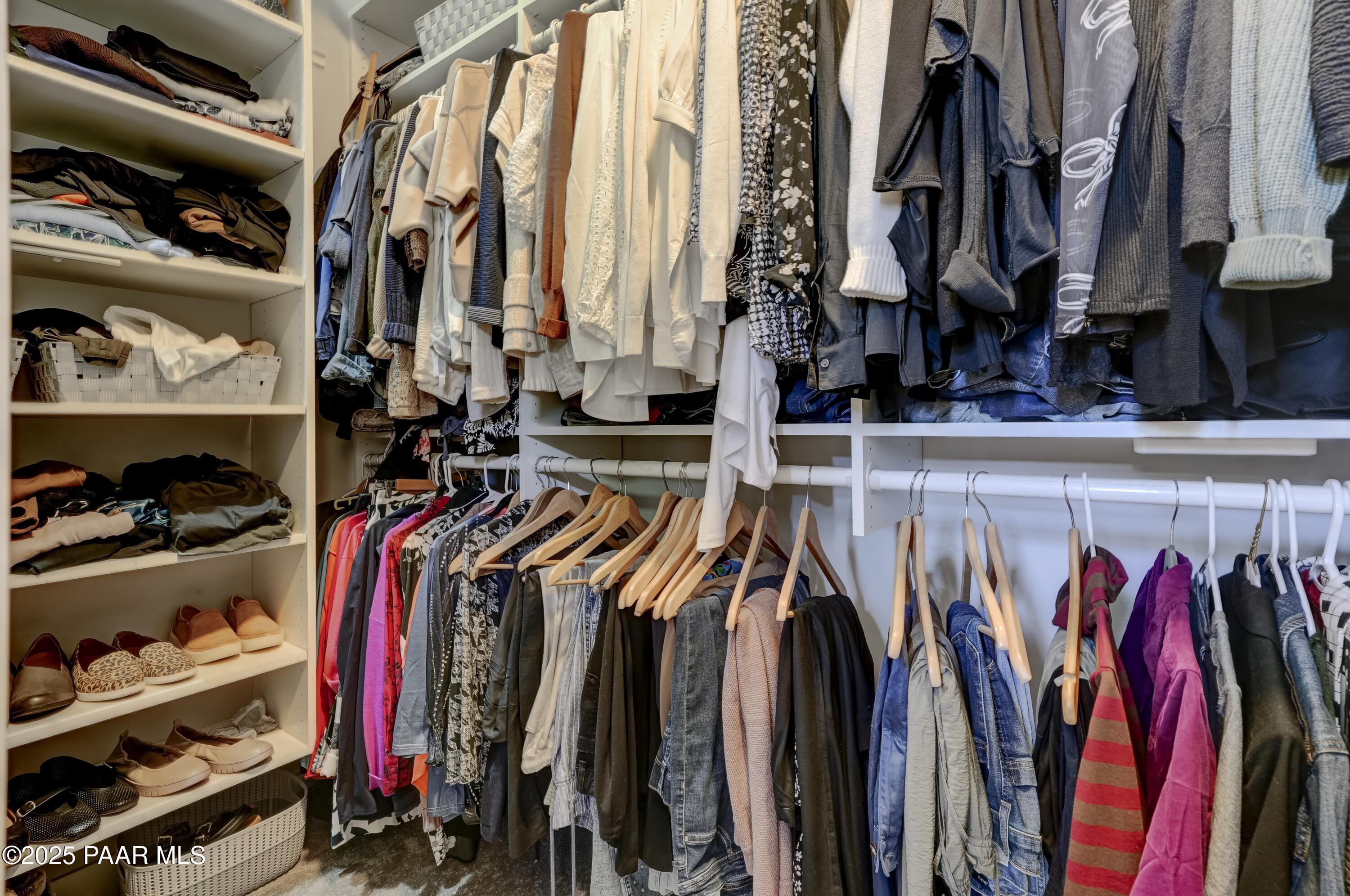 1034 Sheriffs Posse Trail Prescott, AZ 86303 - Photo 19 of 51 019_Primary Closet