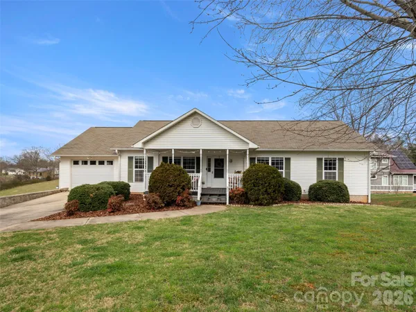 $585,000 | 83 Church Street, Weaverville, NC 28787