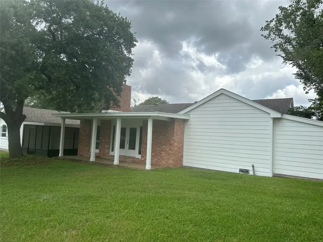 $349,900 | 603 South McCarty Avenue, Eagle Lake, TX 77434