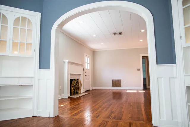 $349,900 | 603 South McCarty Avenue, Eagle Lake, TX 77434