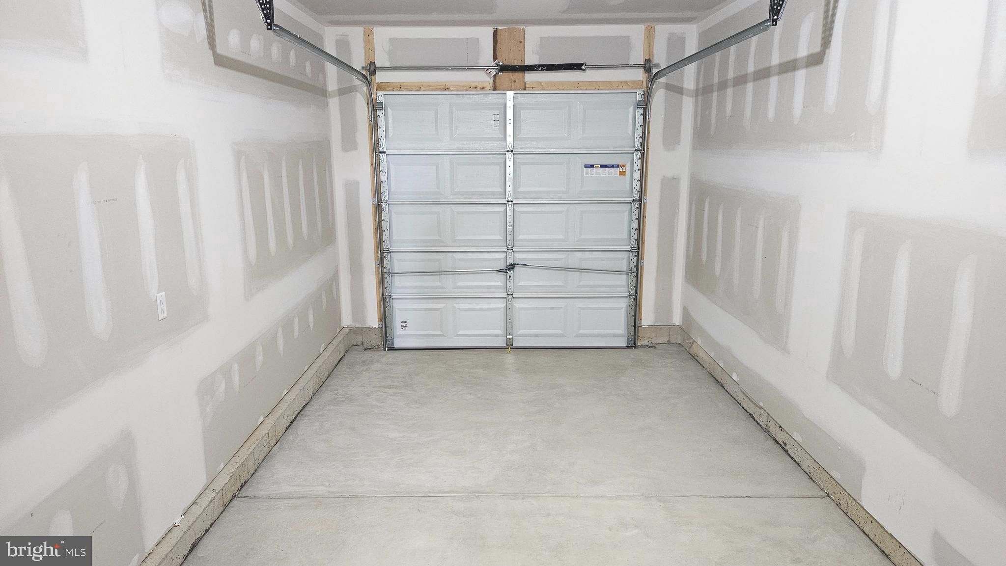 240 Doylestown Road Smyrna, DE 19977 - Photo 34 of 37 Garage