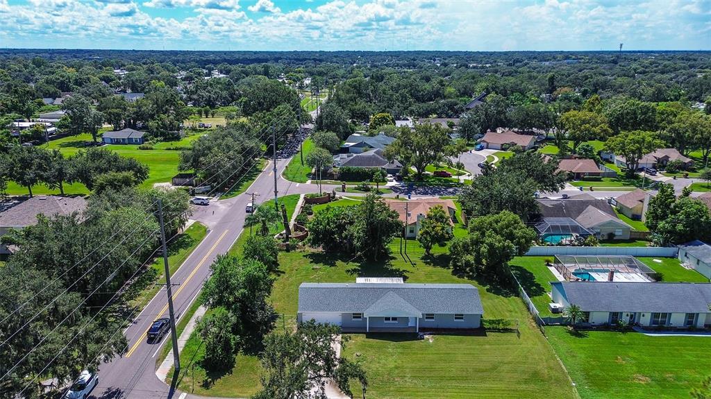 2015 Capri Road Valrico, FL 33594 - Photo 31 of 34 an aerial view of multiple house