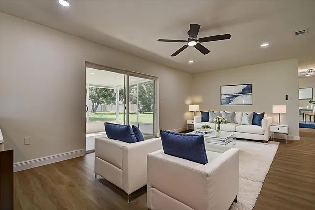 $410,000 | 2015 Capri Road, Valrico, FL 33594